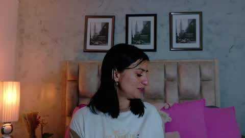 meganfennix online show from May 29, 11:52 am