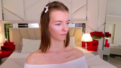 Megan online show from December 4, 6:19 pm