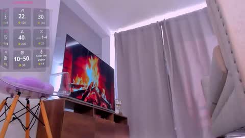 Megan online show from November 18, 9:16 pm