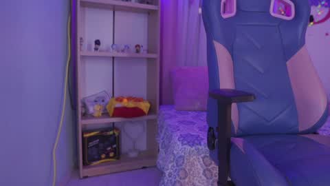 Meggan online show from December 30, 5:23 pm