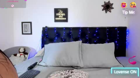   online show from October 17, 10:35 pm