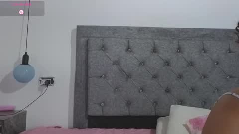 Meghan  online show from November 18, 9:49 pm