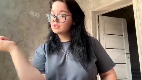 Hanna online show from June 12, 2:47 pm