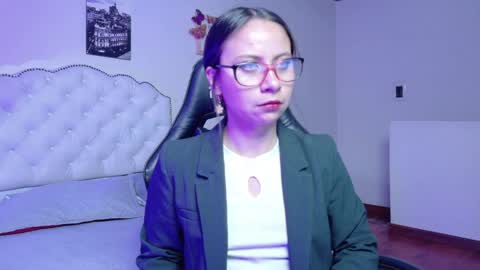 Mei online show from March 28, 2:33 am