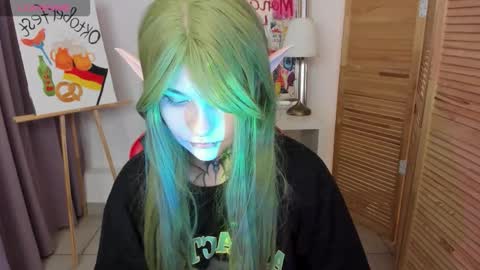 Snapshot of mekurisu chatting on October 9, 2:05 am mekurisu online show from October 9, 2:05 am