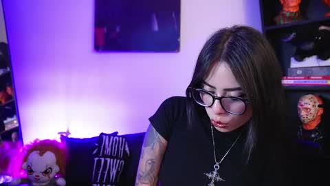 Mel online show from March 25, 2:17 am