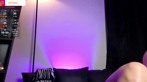 Mel online show from February 3, 3:26 am