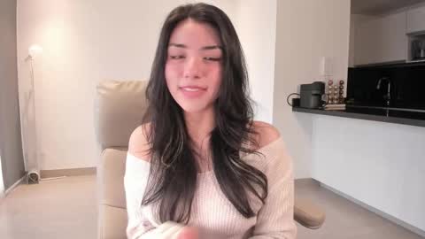 Melanie online show from March 12, 9:28 pm