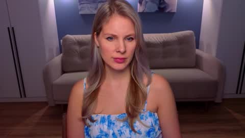 Melanie Bennett online show from March 31, 8:47 am