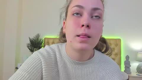 Melania online show from April 15, 5:41 am