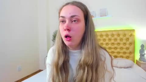 Melania online show from March 30, 5:18 am