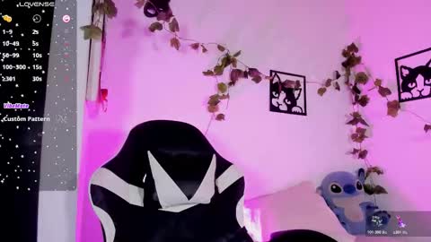 Melanie online show from November 10, 11:44 pm