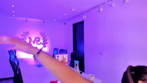 MelanieRoah online show from June 8, 8:41 pm