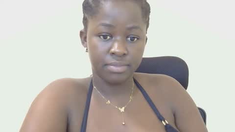 melanin_juicey8 online show from April 15, 8:53 pm