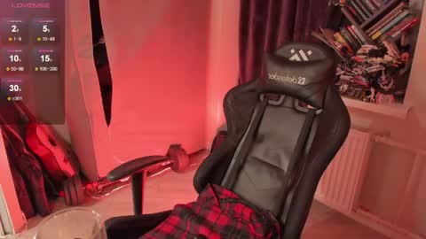 Ash online show from May 22, 10:08 pm