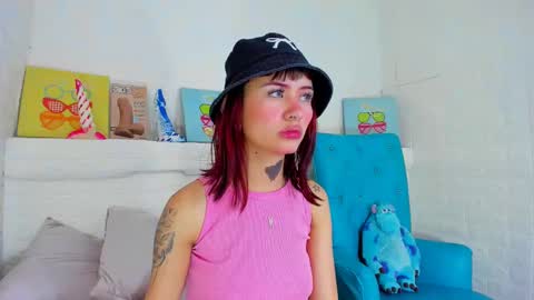 MELANYHARRIS online show from December 13, 1:55 pm