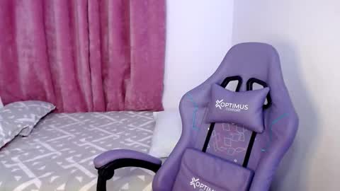 melinna706702 online show from September 25, 6:12 am