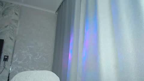Snapshot of melissa__ray chatting on March 6, 5:43 pm Melissa  Ray online show from March 6, 5:43 pm