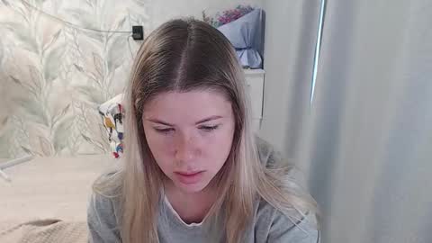 Snapshot of melissa__ray chatting on September 11, 2:56 am Melissa  Ray online show from September 11, 2:56 am