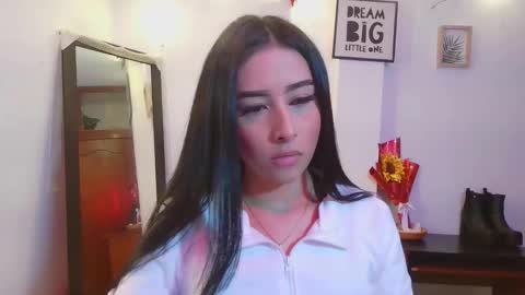 michell online show from March 22, 3:18 pm