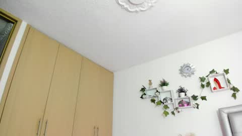 melissa_lov2_ online show from June 10, 9:35 pm