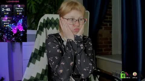 Melissa online show from April 9, 11:21 pm