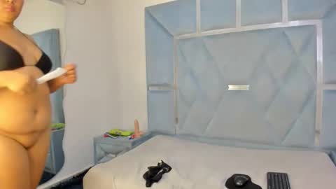 LustyBlond online show from April 17, 4:58 am