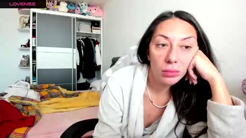 Snapshot of melissafoxxy chatting on October 21, 9:35 am melissafoxxy online show from October 21, 9:35 am