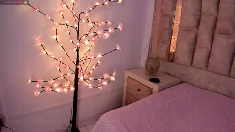 melissalove3 online show from October 19, 5:09 am