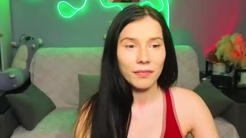 mellhyees online show from January 31, 7:11 pm