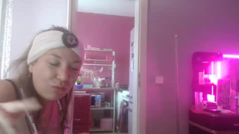 Melli online show from February 3, 11:48 am