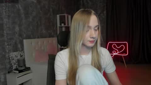 Snapshot of mellisadream chatting on October 7, 12:48 am mellisadream online show from October 7, 12:48 am