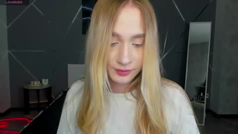 Snapshot of mellisadream chatting on September 24, 3:16 am mellisadream online show from September 24, 3:16 am