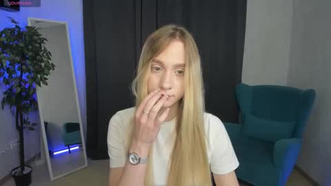 Snapshot of mellisadream chatting on September 25, 3:27 am mellisadream online show from September 25, 3:27 am