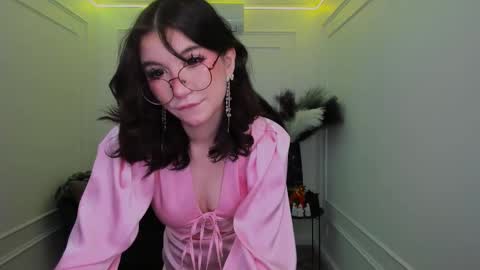 mellsawertyq online show from November 2, 11:24 am