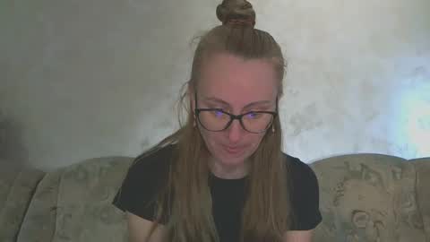 Melly online show from January 25, 11:35 am