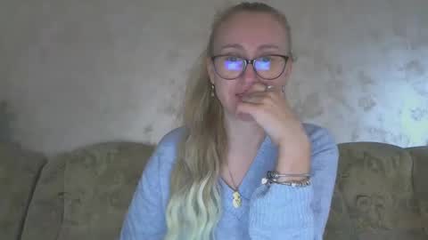 Melly online show from January 24, 8:02 am