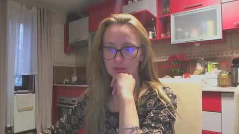 Melly online show from February 3, 6:56 am