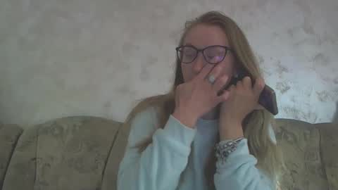 Melly online show from February 18, 8:16 am