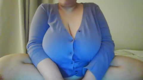 melobigboobs online show from January 31, 10:21 pm