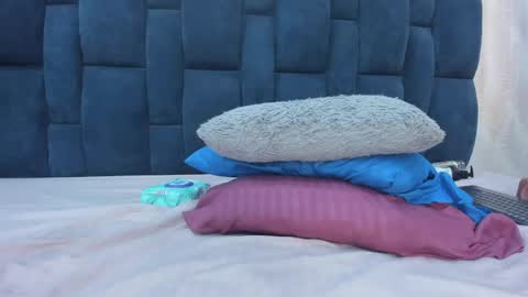 Melody online show from April 16, 9:39 pm