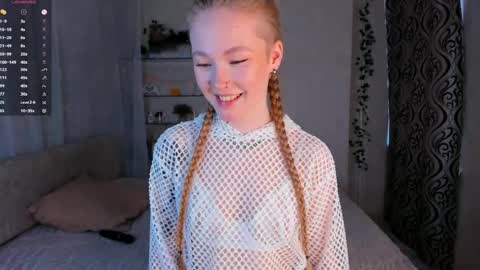 melodievejar online show from March 31, 4:45 am