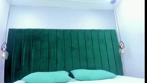 melody_kener online show from February 2, 9:03 pm