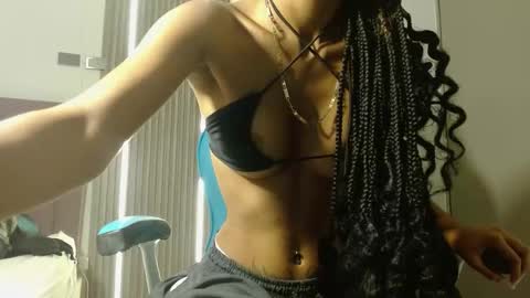 melody_mercy online show from December 16, 12:16 pm