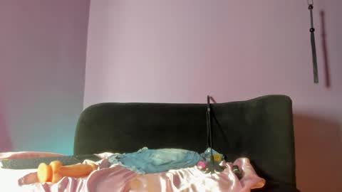 Maelly online show from March 17, 8:57 pm