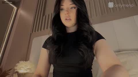 menndi online show from October 30, 10:16 am