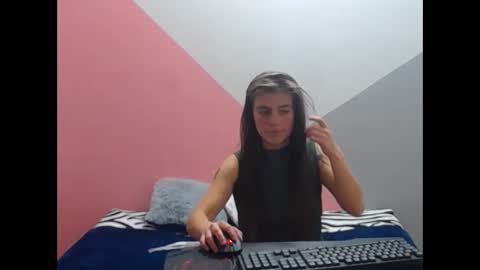 MERILY online show from November 4, 6:57 pm