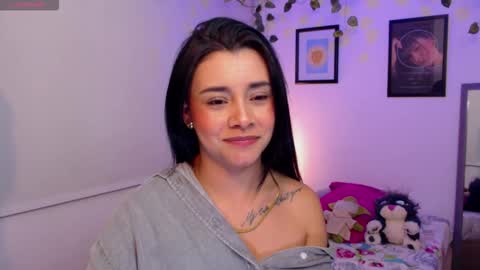 Snapshot of merilynwhithe_ chatting on October 13, 7:44 am Merilyn online show from October 13, 7:44 am