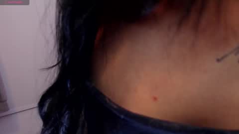 Snapshot of merilynwhithe_ chatting on October 12, 2:03 am Merilyn online show from October 12, 2:03 am