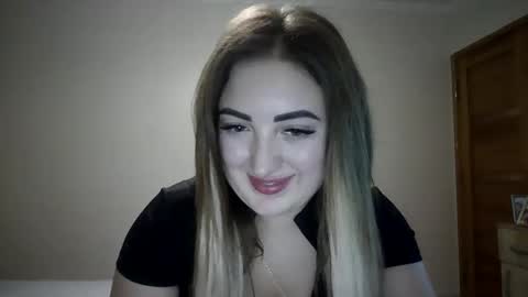 MeriWoulders online show from April 18, 7:07 pm